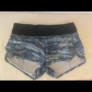 Lululemon speed up shorts 2.5” size 4